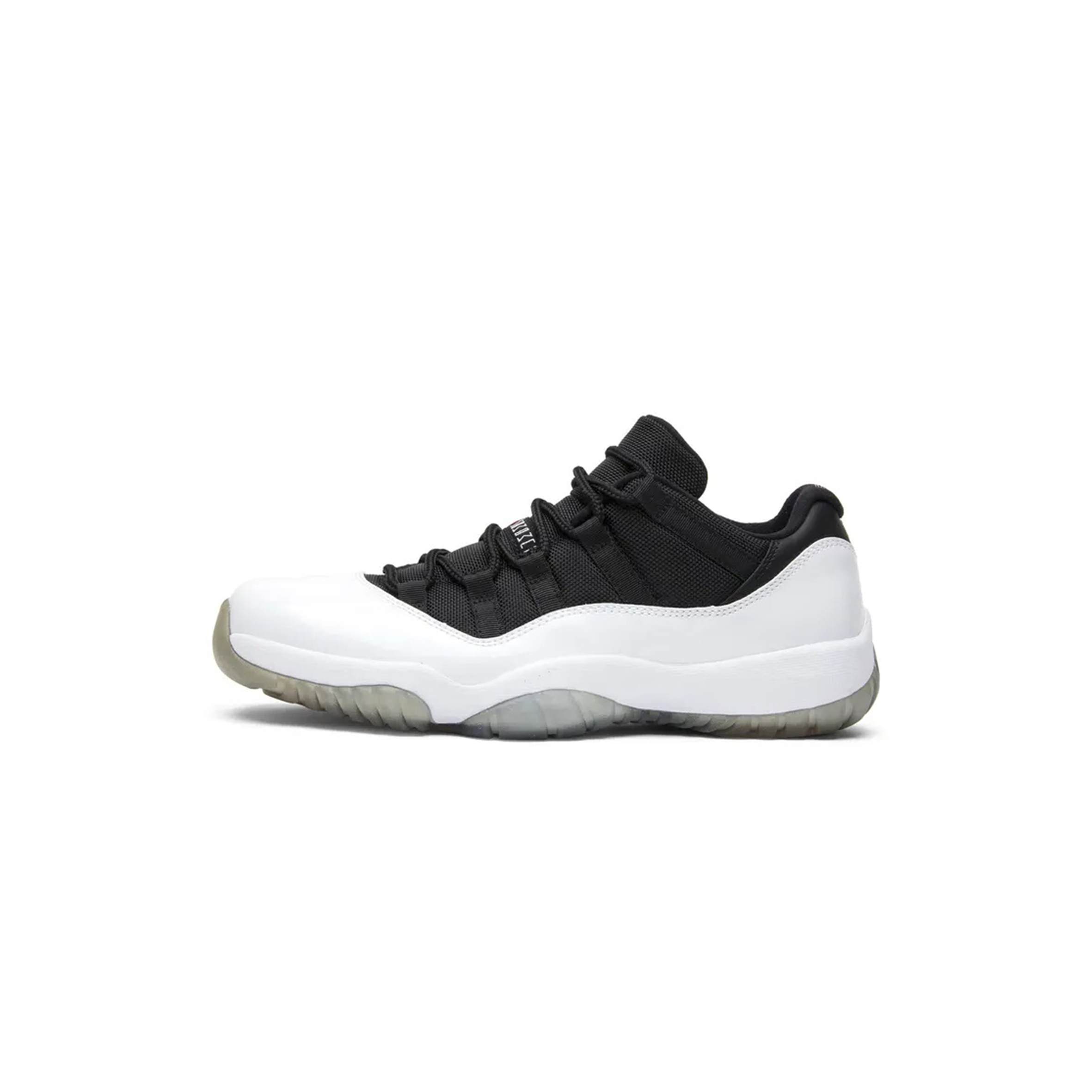 NIKE JORDAN 11 RETRO LOW TUXEDO 528896-110